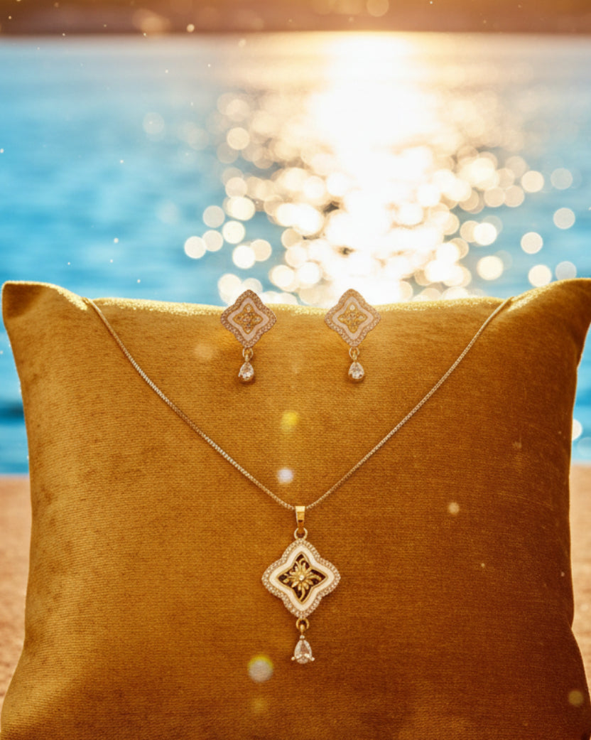 Premium quality daily use rose gold AD pendants chain set