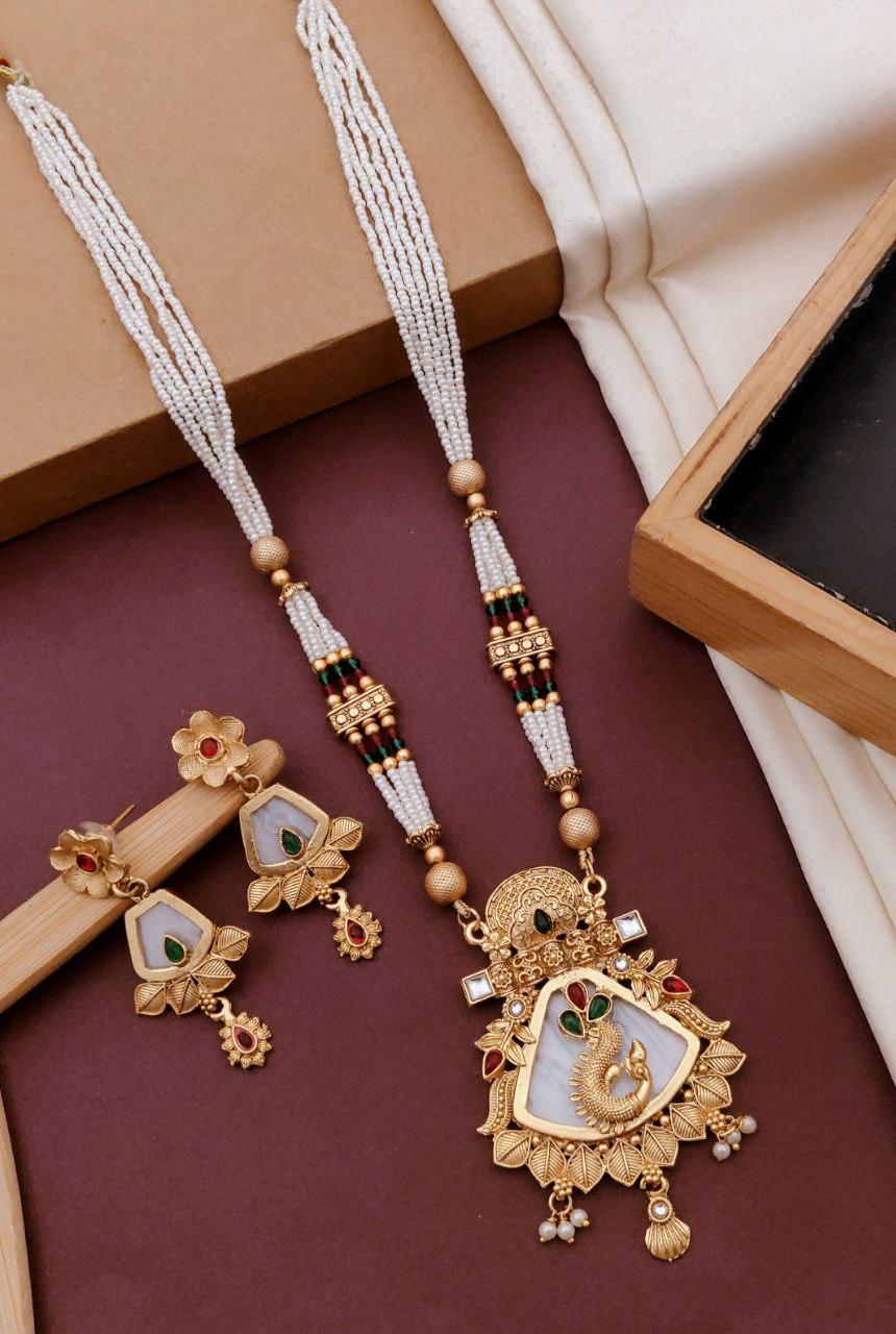 Gold plated rajvadi mala pendants chain set