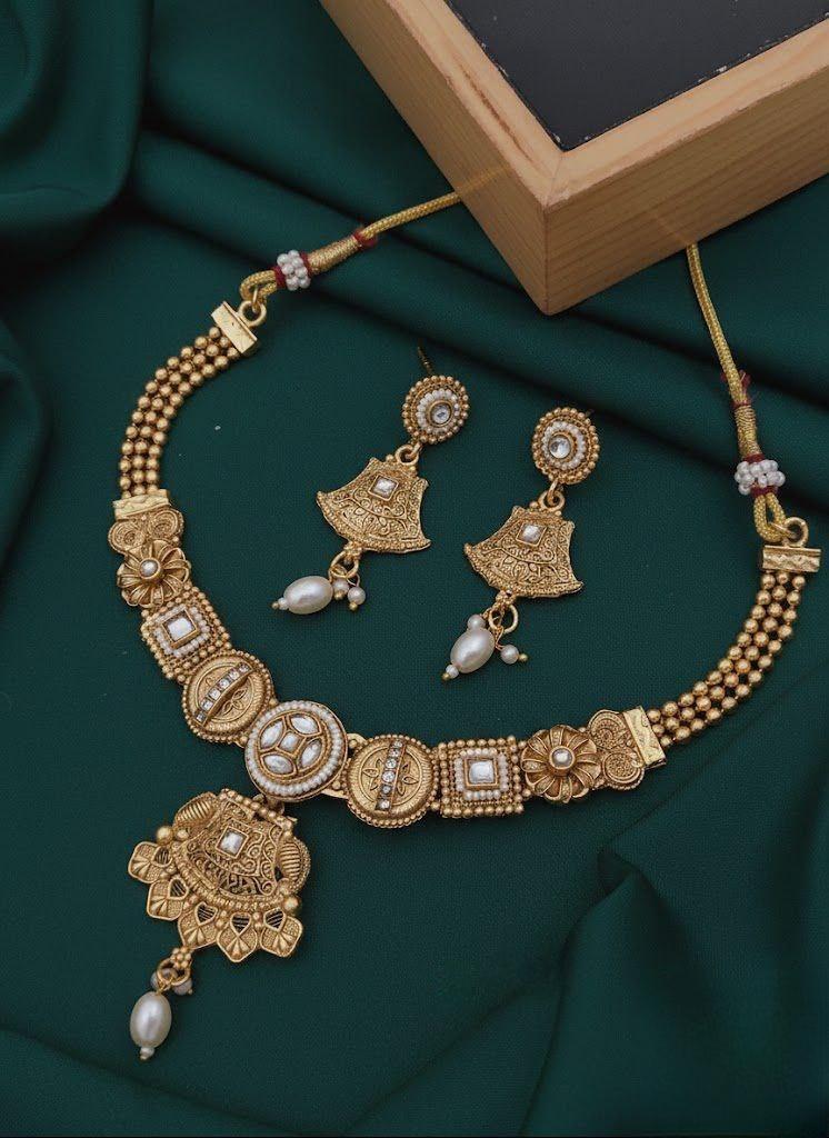 Gold plated rajvadi set