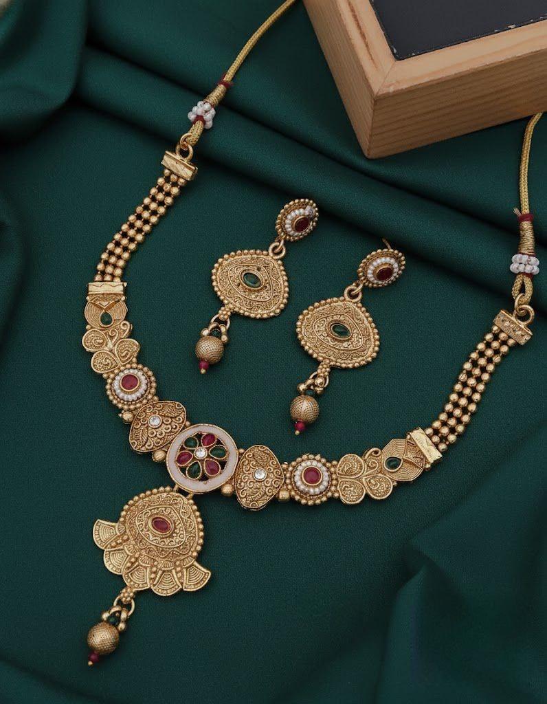 Gold plated rajvadi set