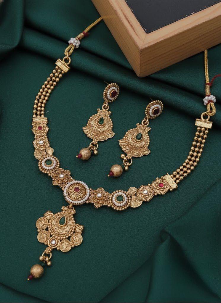 Gold plated rajvadi set