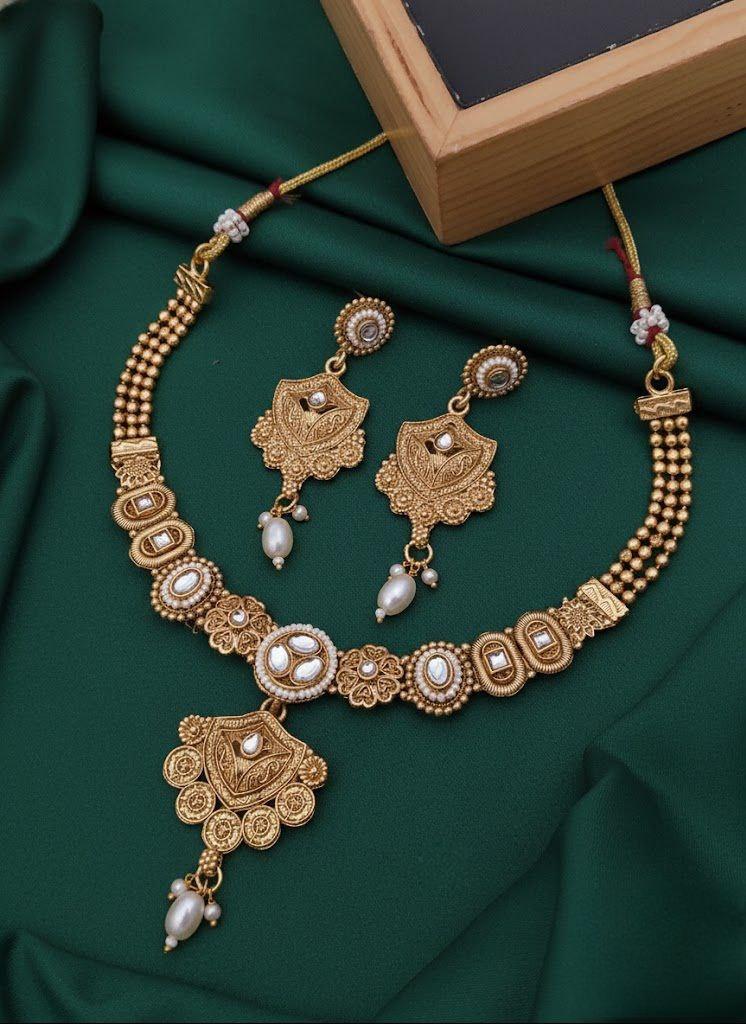 Gold plated rajvadi set