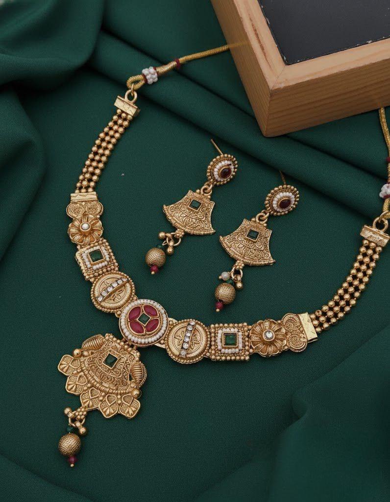 Gold plated rajvadi set