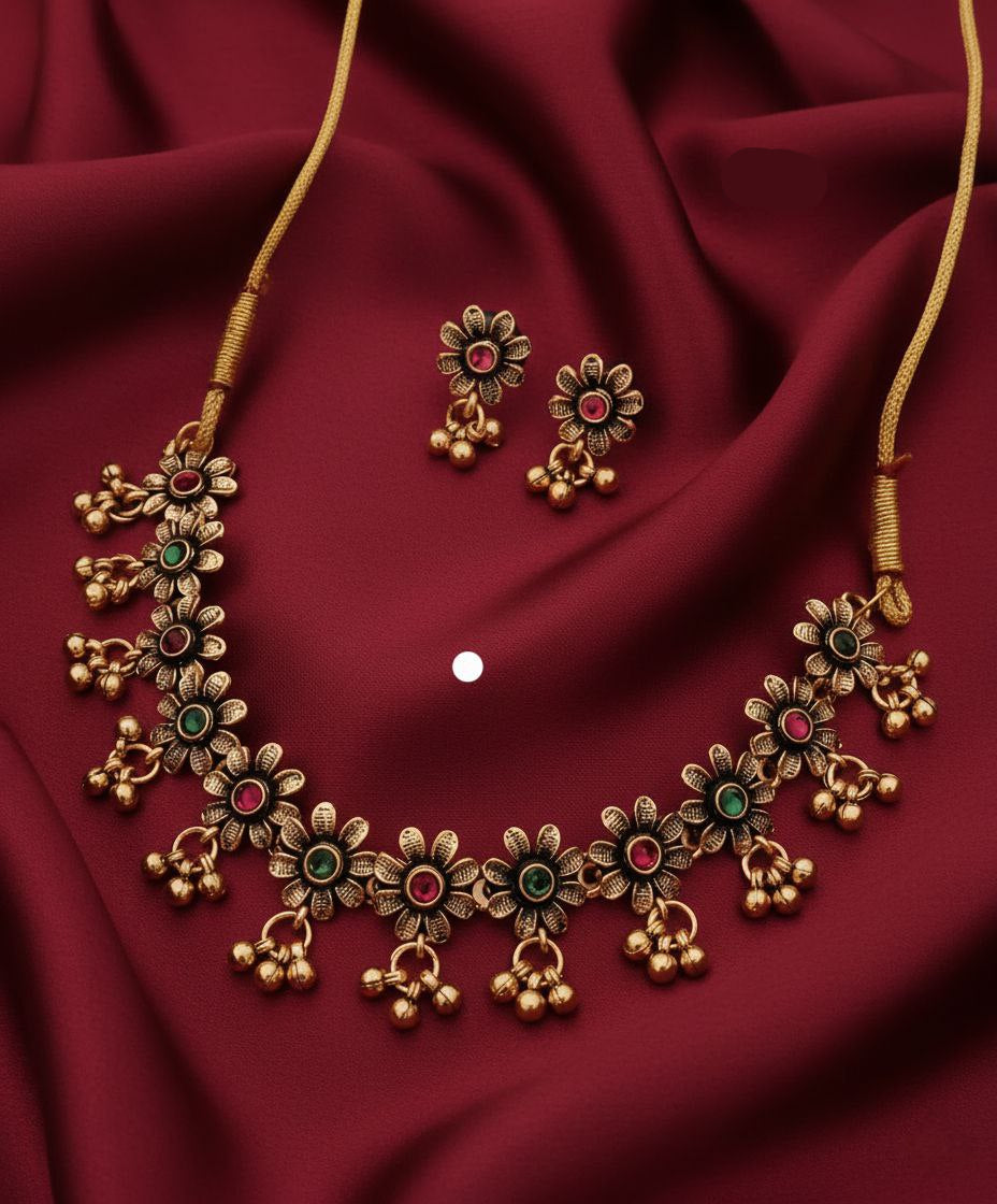 Flower necklace set