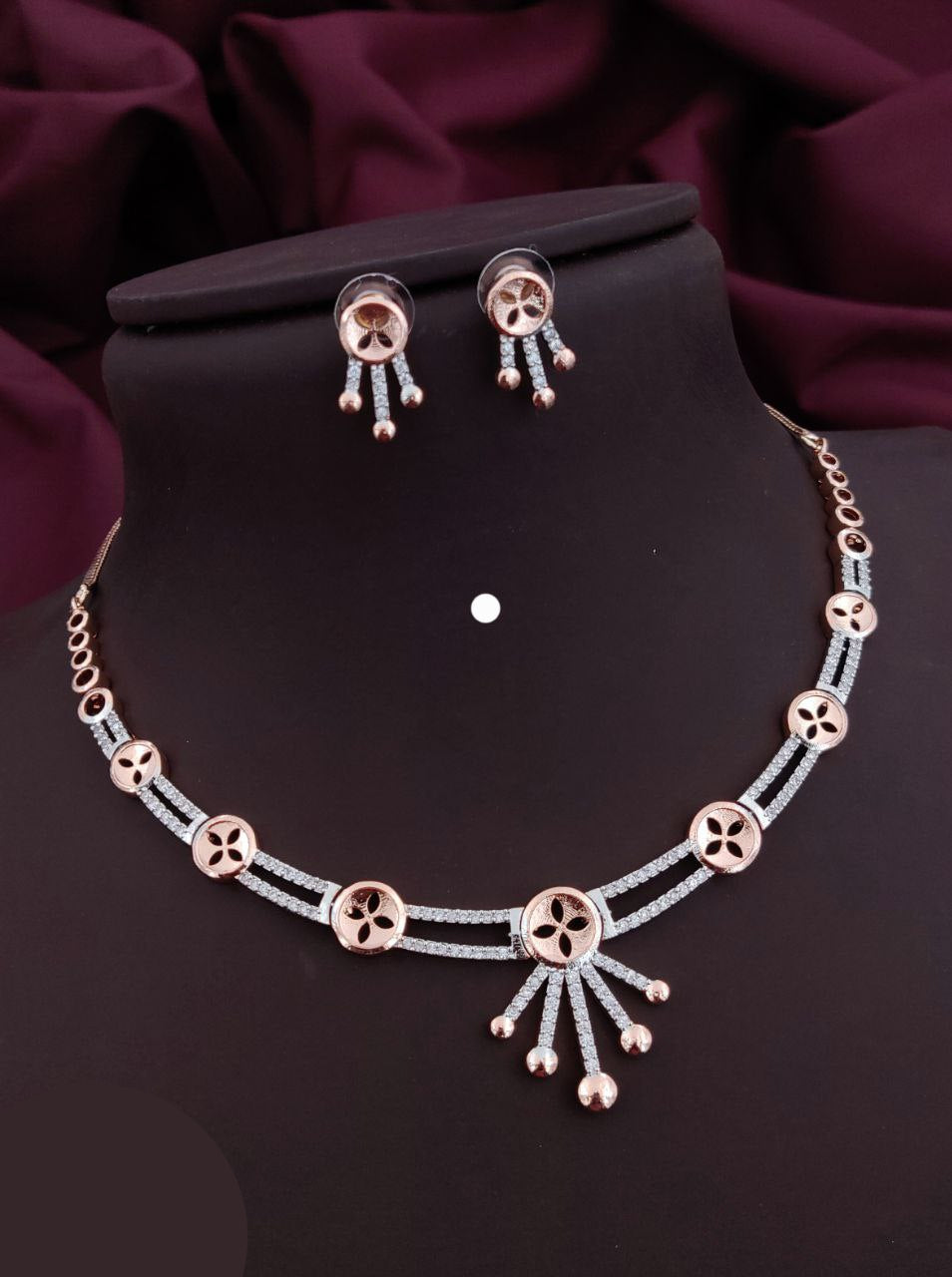 Rose gold plated remium quality necklace