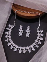 Womens and girls necklace set for weddding